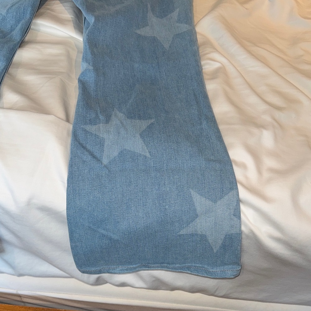 Wrangler Light Blue Star Patterned Women's Jeans - Picture 6 of 7